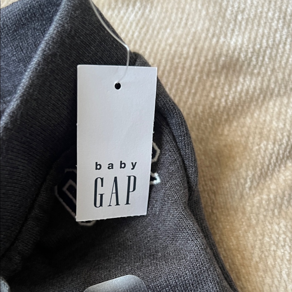 GAP Kids Charcoal Joggers - Picture 3 of 4